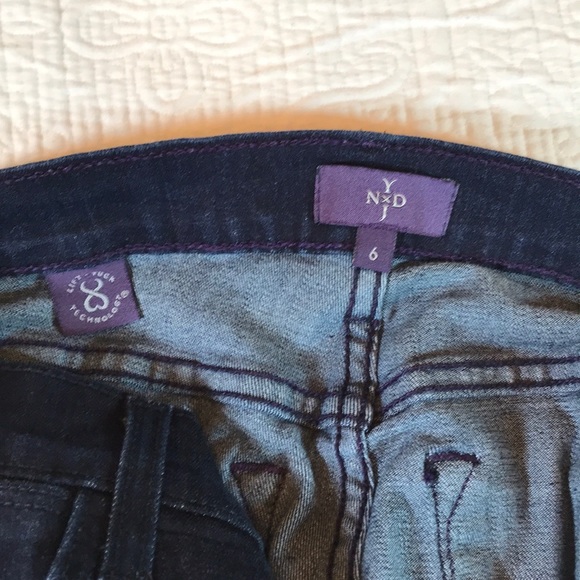 NYDJ Ankle Jeans Dark Wash Size 6 - Picture 2 of 4